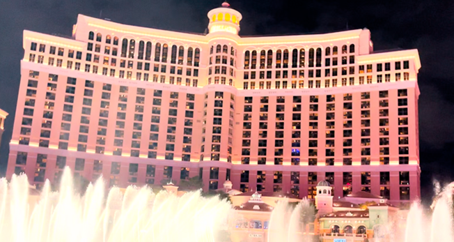 ラスベガス,カウントダウン,花火,ホースシュー,パリス,ゴードンラムゼイ,シーザーズパレス,フラミンゴ,ミラージュ,プレミアムアウトレット,ザリンクプロモナード,ブリーズダイキリバー,トレジャーアイランド,ベネチアン,ベラージオ噴水,パラッツォ