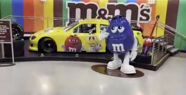 ロサンゼルス,ラスベガスストリップ,フリーウェイ15,レンタカー,セブンイレブン,宝くじ,パワーボール,ホースシューホテル,マイケルジャクソンワン,MGMタップスポーツバー