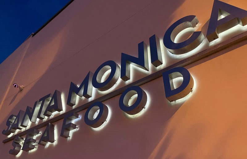 la,lax,ハーツレンタカー,ロサンゼルス,ラスベガス,サンタモニカピア,ミッドウィルシャー,グリフィス天文台